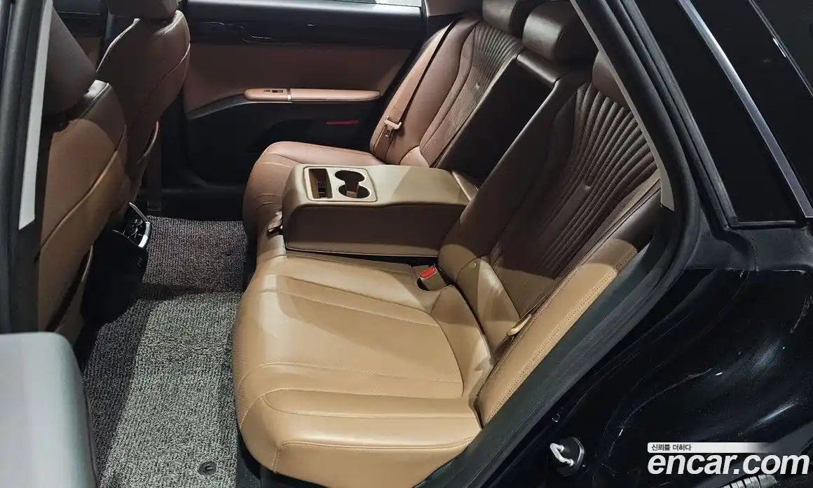 Hyundai Grandeur 2023 1.6 Автомат в Москве № 6027, фото 8