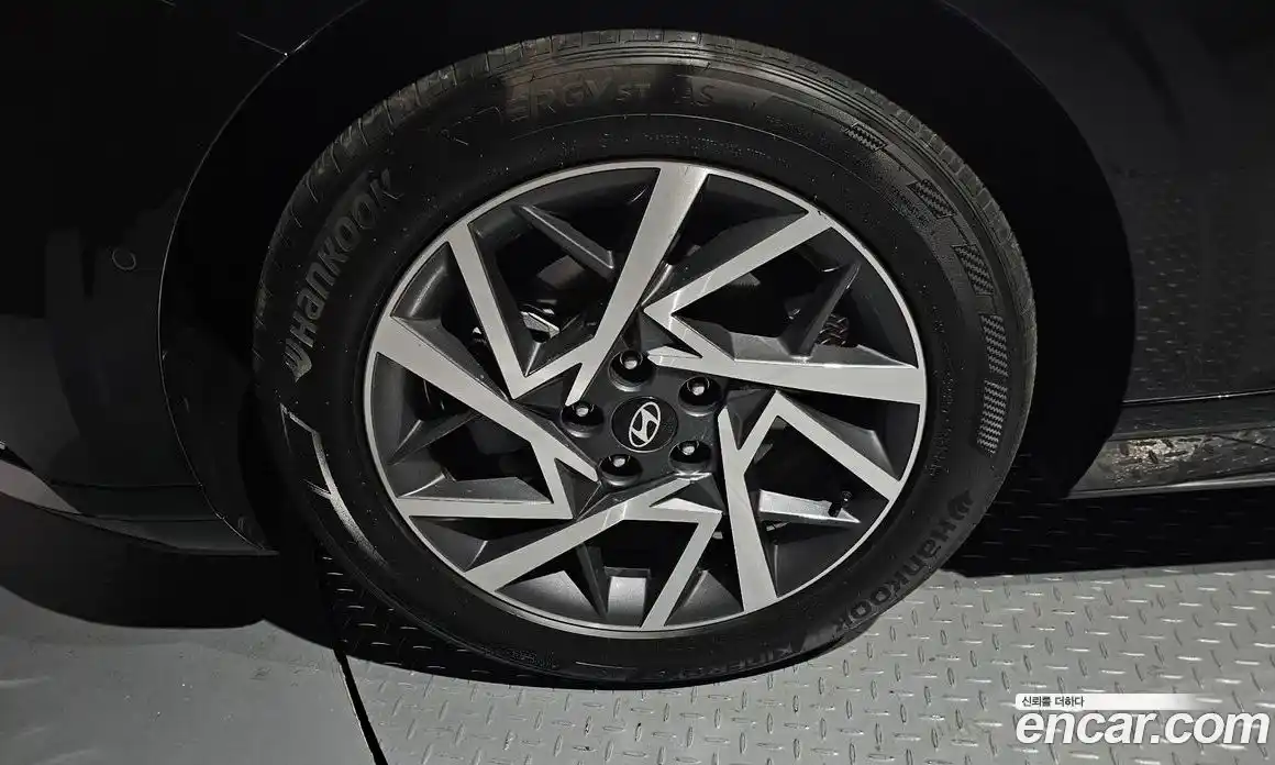 Hyundai Grandeur 2023 1.6 Автомат в Москве № 6027, фото 10