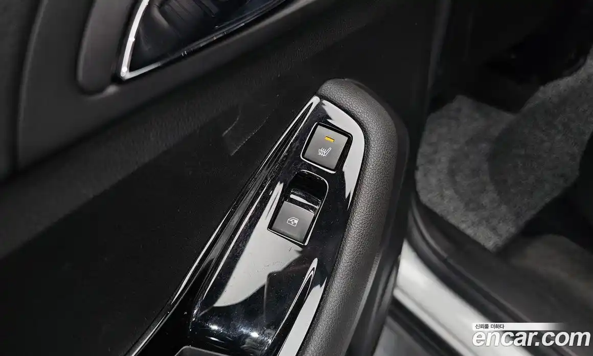 Chevrolet Orlando 2015 2.0 Автомат в Москве № 72520, фото 3