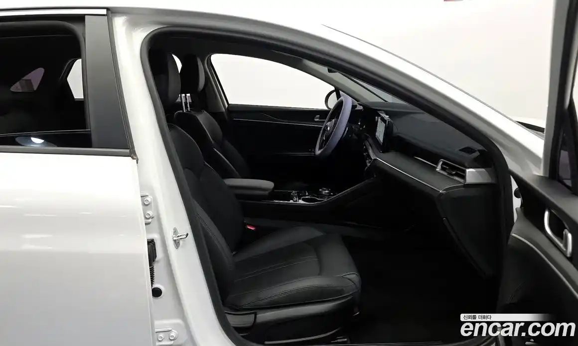 Kia K5 2020 2.0 Автомат в Москве № 75014, фото 15