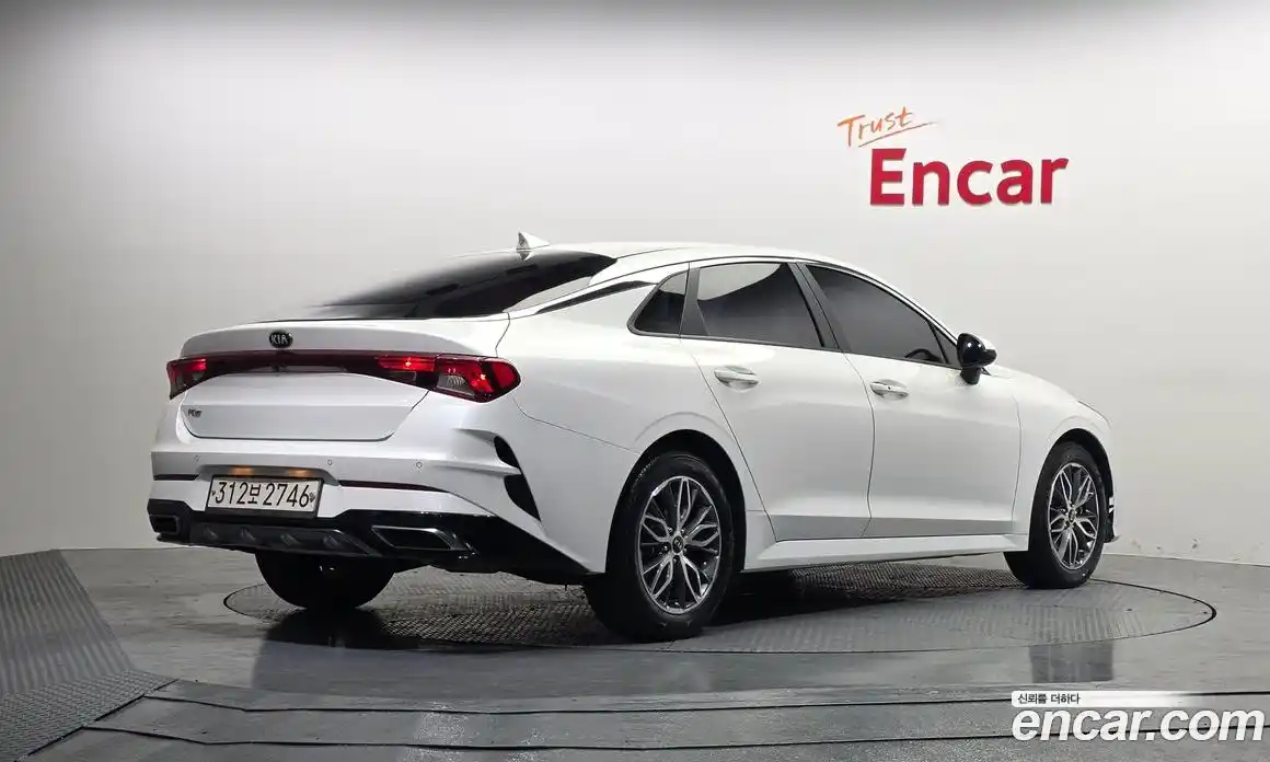 Kia K5 2020 2.0 Автомат в Москве № 75014, фото 3