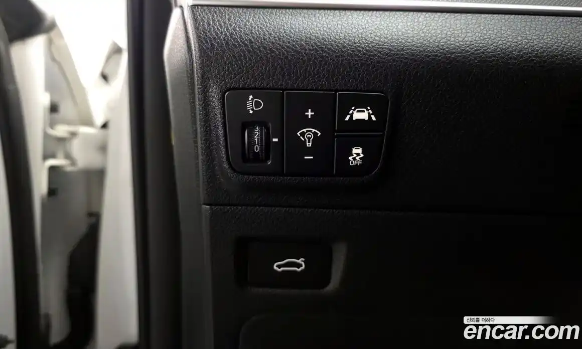 Kia K5 2020 2.0 Автомат в Москве № 75014, фото 10