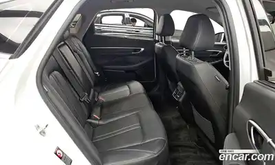 Hyundai Sonata 2022 1.6 Автомат в Москве № 8588, миниатюра 11