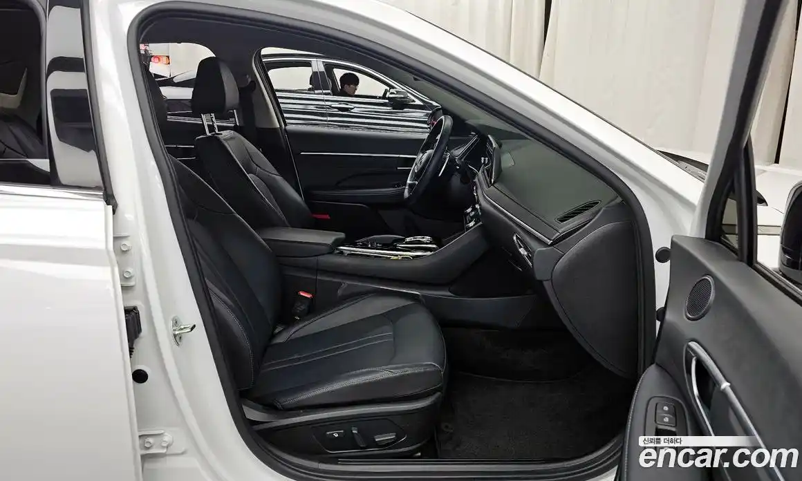 Hyundai Sonata 2022 1.6 Автомат в Москве № 8588, фото 20