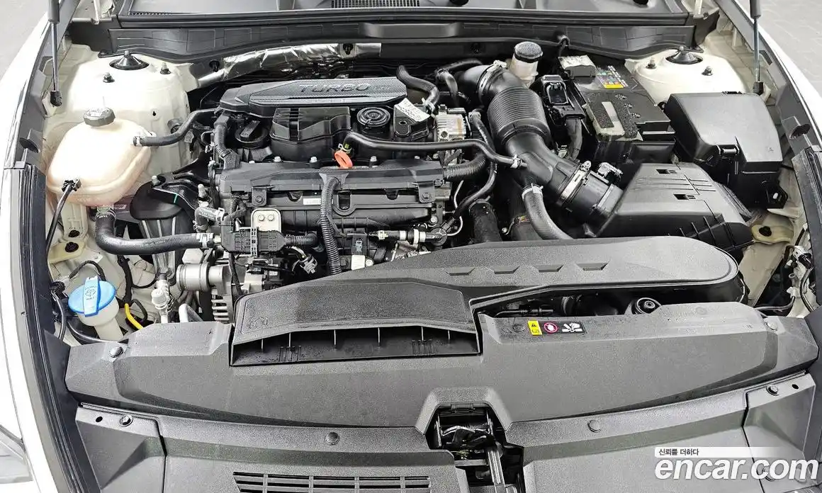 Hyundai Sonata 2022 1.6 Автомат в Москве № 8588, фото 5