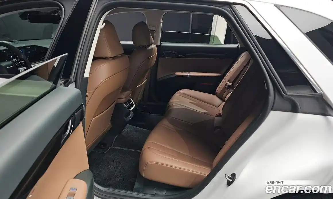 Hyundai Grandeur 2023 2.5 Автомат в Москве № 89006, фото 6