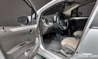 Chevrolet Spark 2012 1.0 Автомат в Москве № 92579, миниатюра 3