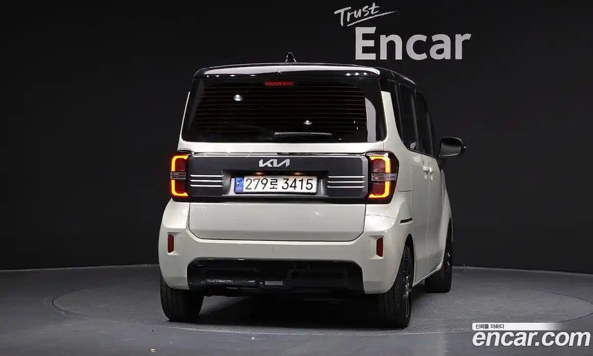 Kia Ray 2023 1.0 Автомат в Москве № 96626, фото 8