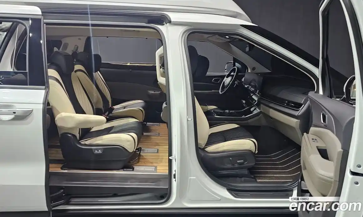 Kia Canival 2025 3.5 Автомат в Москве № 9873, фото 11