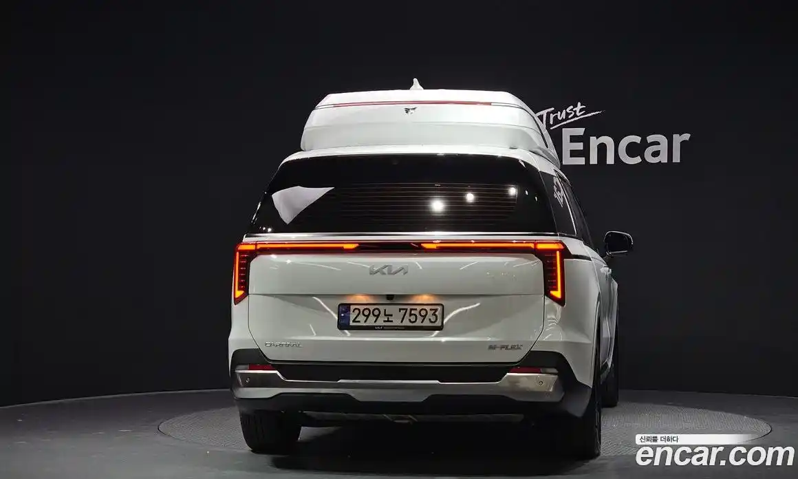 Kia Canival 2025 3.5 Автомат в Москве № 9873, фото 12