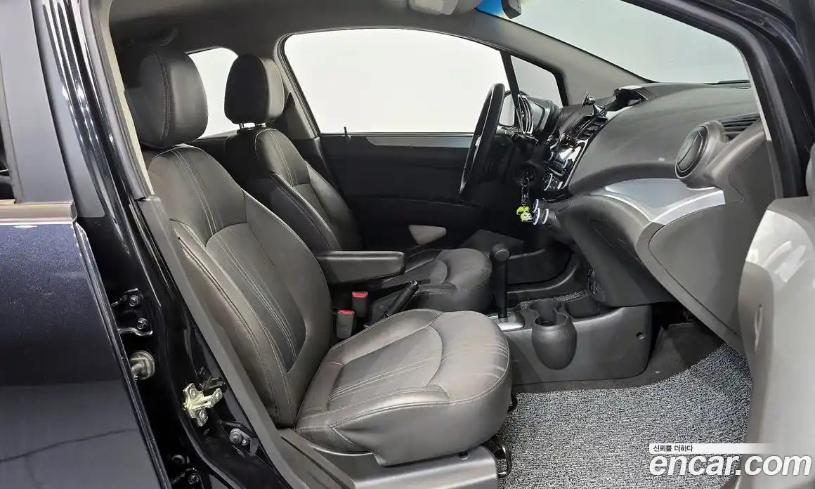 Chevrolet Spark 2014 1.0 Автомат в Москве № 103605, фото 12