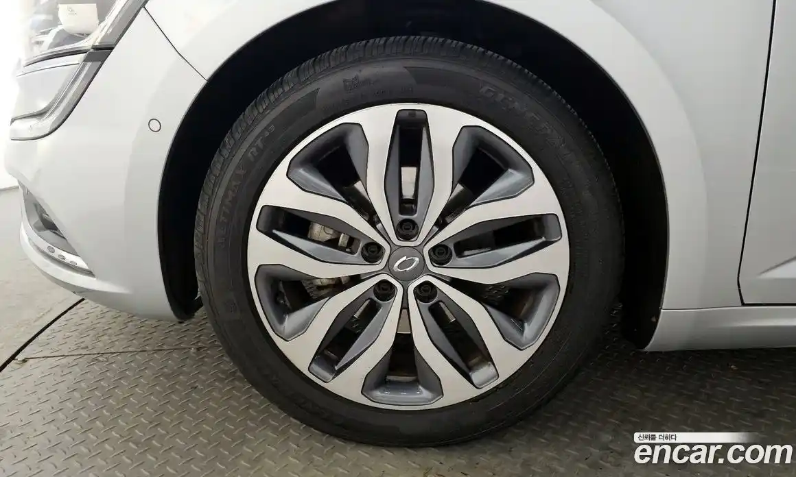 Renault SM6 2016 2.0 Автомат в Москве № 107329, фото 16