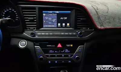 Hyundai Avante 2017 1.6 Автомат в Москве № 110526, миниатюра 2