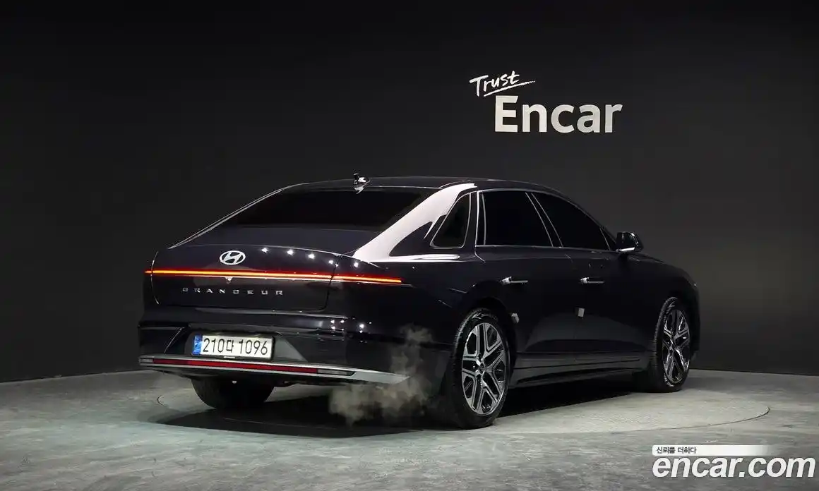 Hyundai Grandeur 2023 3.5 Автомат в Москве № 111132, фото 16