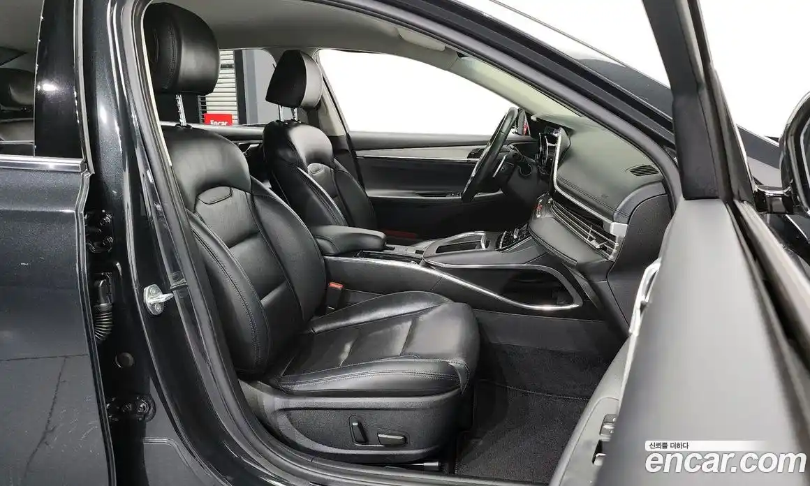 Hyundai Grandeur 2021 3.0 Автомат в Москве № 113045, фото 20