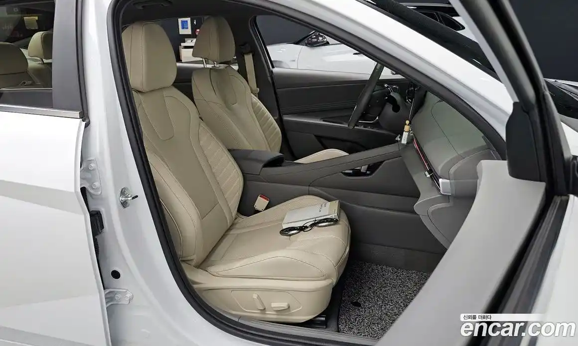 Hyundai Avante 2024 1.6 Автомат в Москве № 117307, фото 6