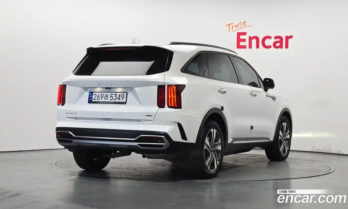 Kia Sorento 2023 1.6 Автомат в Москве № 120092, фото 4