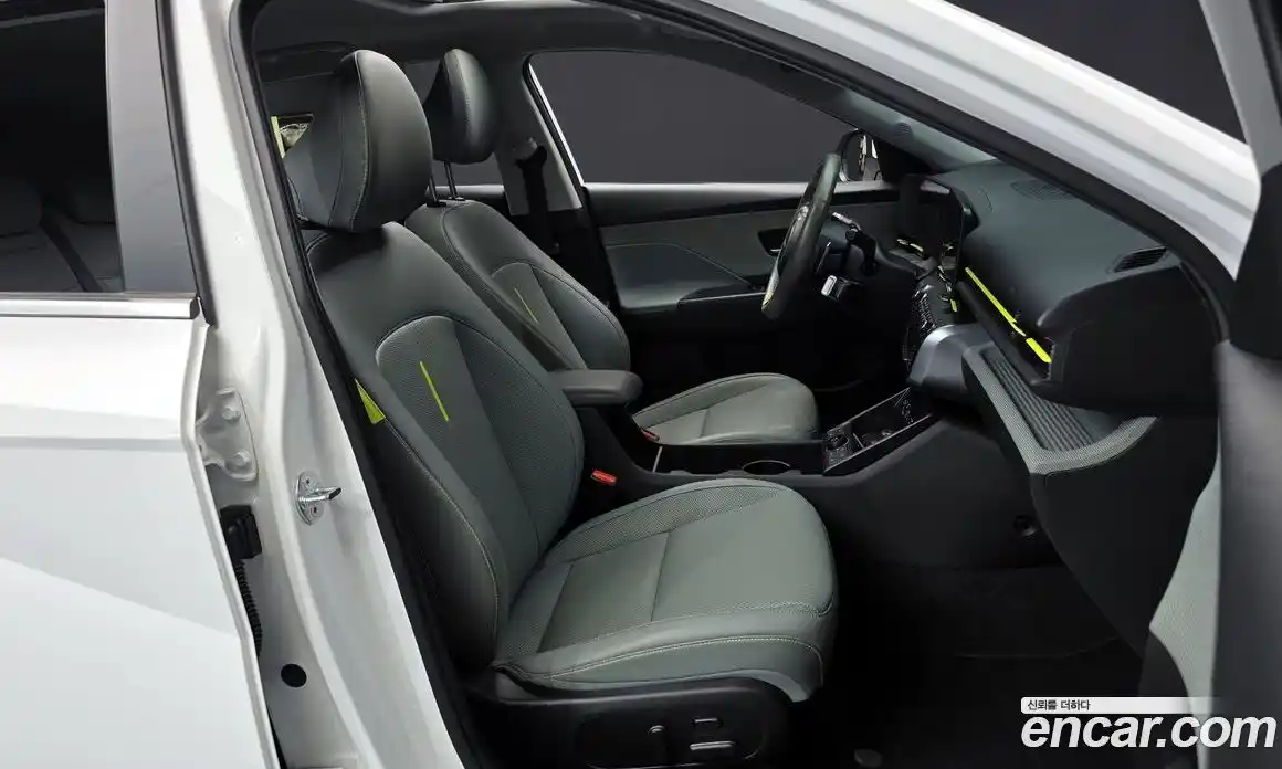 Hyundai Kona 2023 1.6 Автомат в Москве № 122763, фото 18