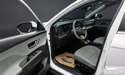 Hyundai Kona 2023 1.6 Автомат в Москве № 122763, миниатюра 6