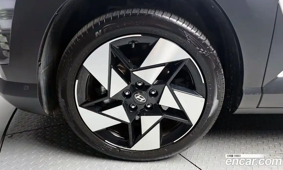 Hyundai Kona 2023 1.6 Автомат в Москве № 122763, фото 10