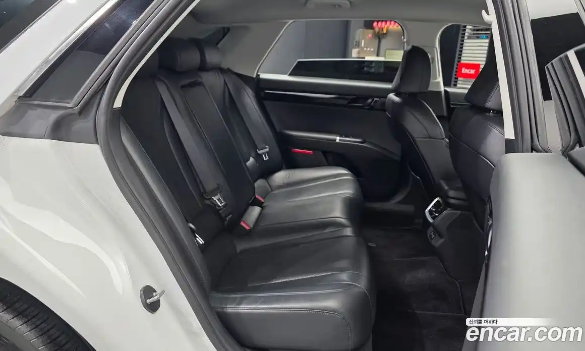 Hyundai Grandeur 2023 3.5 Автомат в Москве № 12844, фото 1