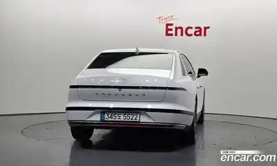 Hyundai Grandeur 2023 3.5 Автомат в Москве № 12844, миниатюра 3