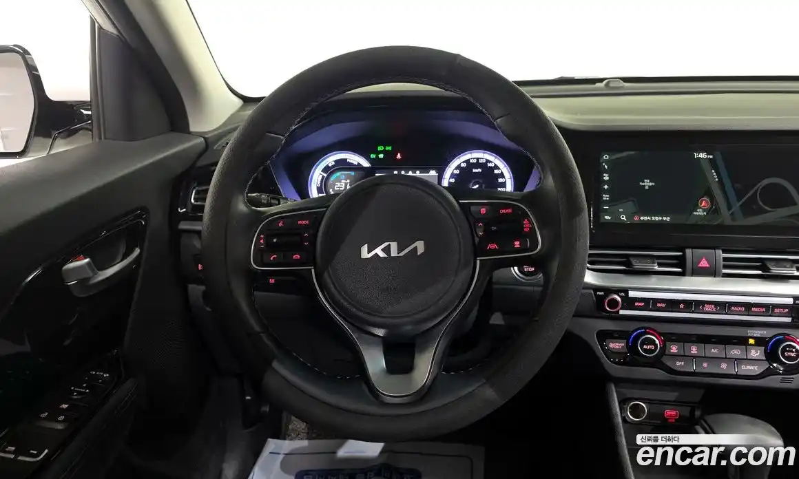 Kia Niro 2022 1.6 Автомат в Москве № 128681, фото 13