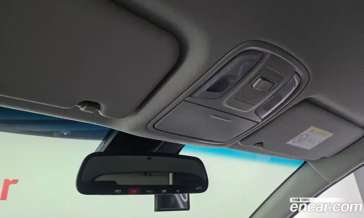 Kia Niro 2022 1.6 Автомат в Москве № 128681, фото 19