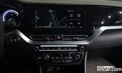 Kia Niro 2022 1.6 Автомат в Москве № 128681, миниатюра 2