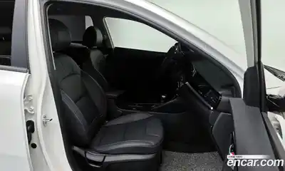 Kia Niro 2022 1.6 Автомат в Москве № 128681, миниатюра 8