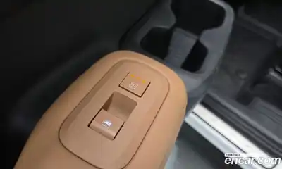 Hyundai Santa Fe 2024 2.5 Автомат в Москве № 130668, миниатюра 9