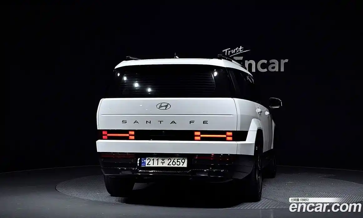 Hyundai Santa Fe 2024 1.6 Автомат в Москве № 130838, фото 13