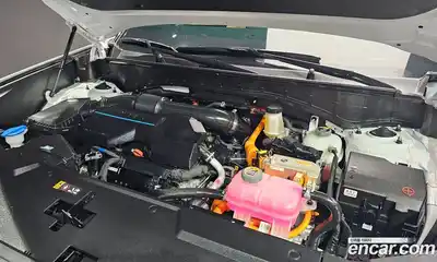 Hyundai Santa Fe 2024 1.6 Автомат в Москве № 130998, миниатюра 6