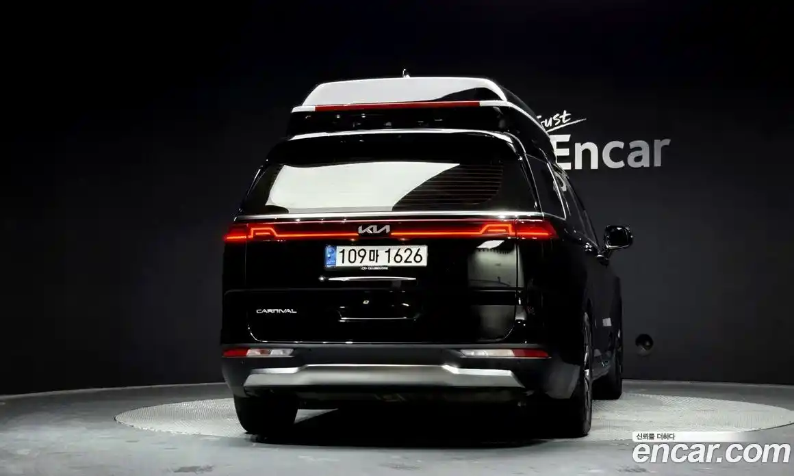 Kia Canival 2022 3.5 Автомат в Москве № 132435, фото 18