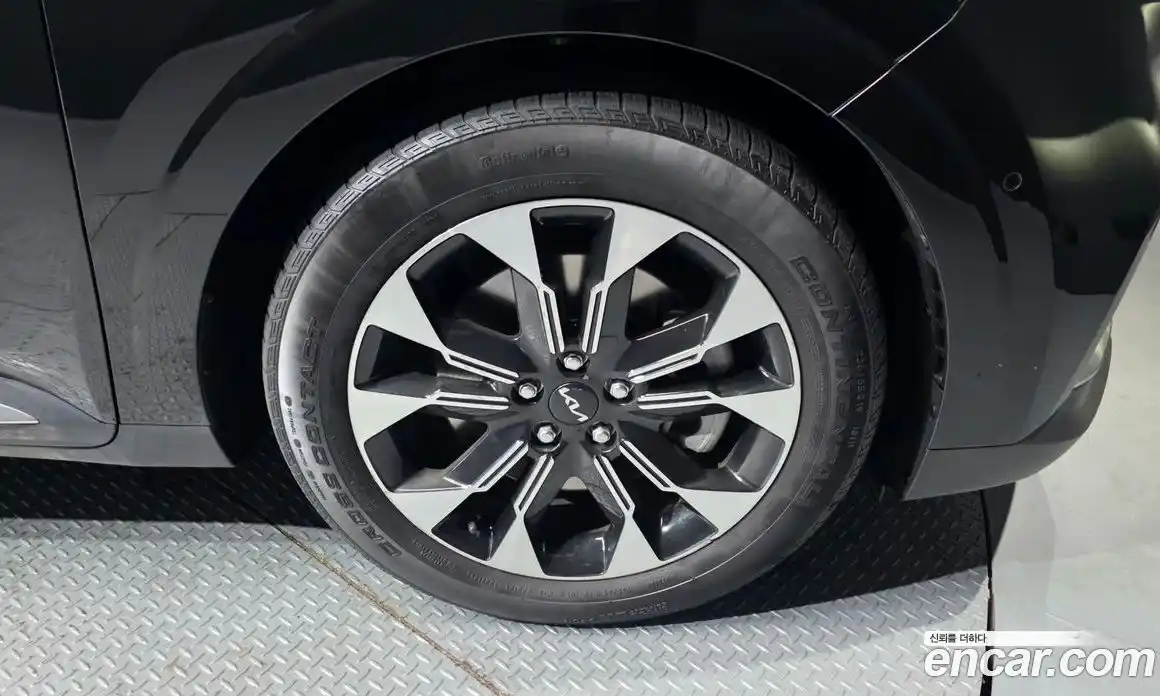 Kia Canival 2022 3.5 Автомат в Москве № 132435, фото 4