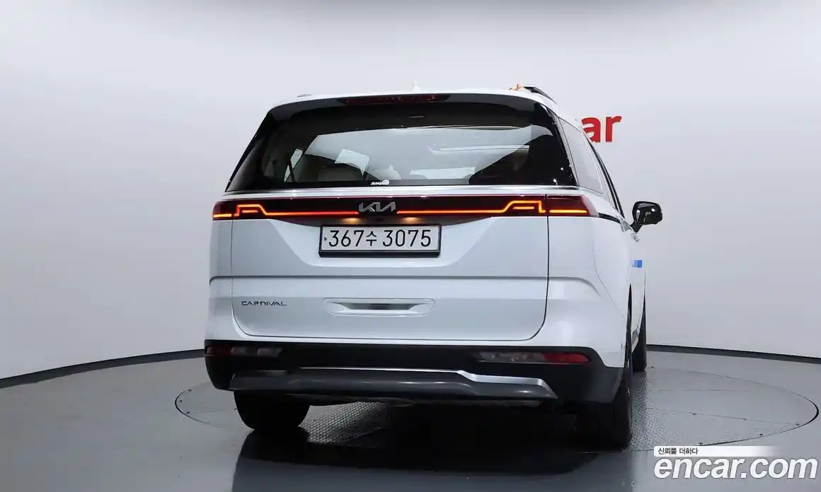 Kia Canival 2022 2.2 Автомат в Москве № 133901, фото 18