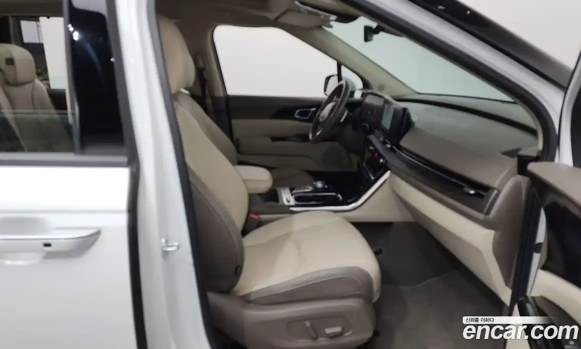 Kia Canival 2022 2.2 Автомат в Москве № 133901, фото 10