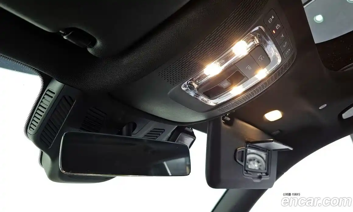 Mercedes-Benz GLB-Class 2021 2.0 Автомат в Москве № 136143, фото 18