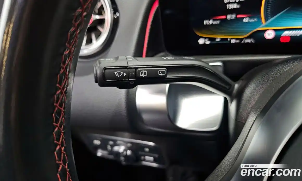 Mercedes-Benz GLB-Class 2021 2.0 Автомат в Москве № 136143, фото 19