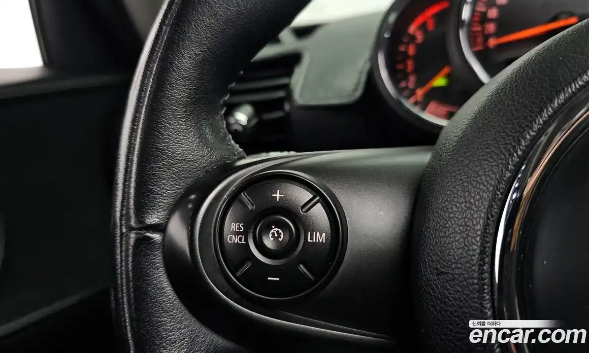 Mini Clubman 2018 2.0 Автомат в Москве № 136224, фото 7