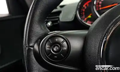 Mini Clubman 2018 2.0 Автомат в Москве № 136224, миниатюра 7