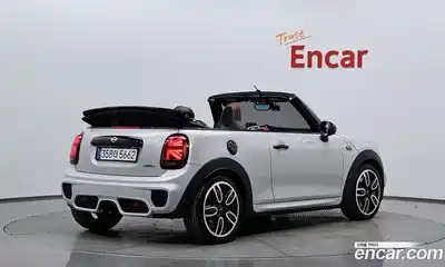 Mini Cooper Convertible 2019 2.0 Автомат в Москве № 136349, миниатюра 11