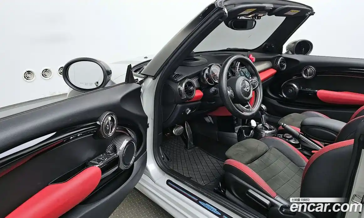 Mini Cooper Convertible 2019 2.0 Автомат в Москве № 136349, фото 6