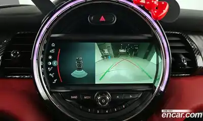 Mini Cooper Convertible 2019 2.0 Автомат в Москве № 136349, миниатюра 7