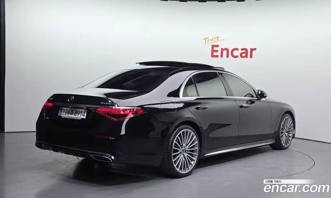 Mercedes-Benz S-Class 2023 3.0 Автомат в Москве № 138912, фото 10