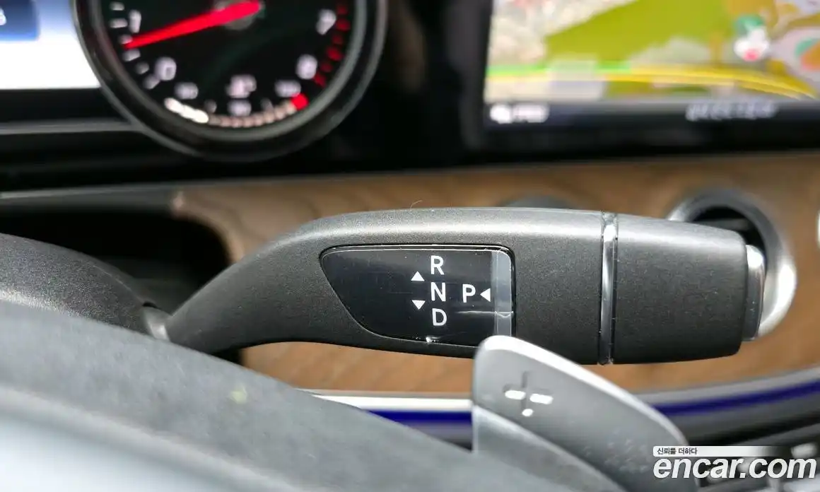 Mercedes-Benz E-Class 2018 2.0 Автомат в Москве № 142981, фото 12