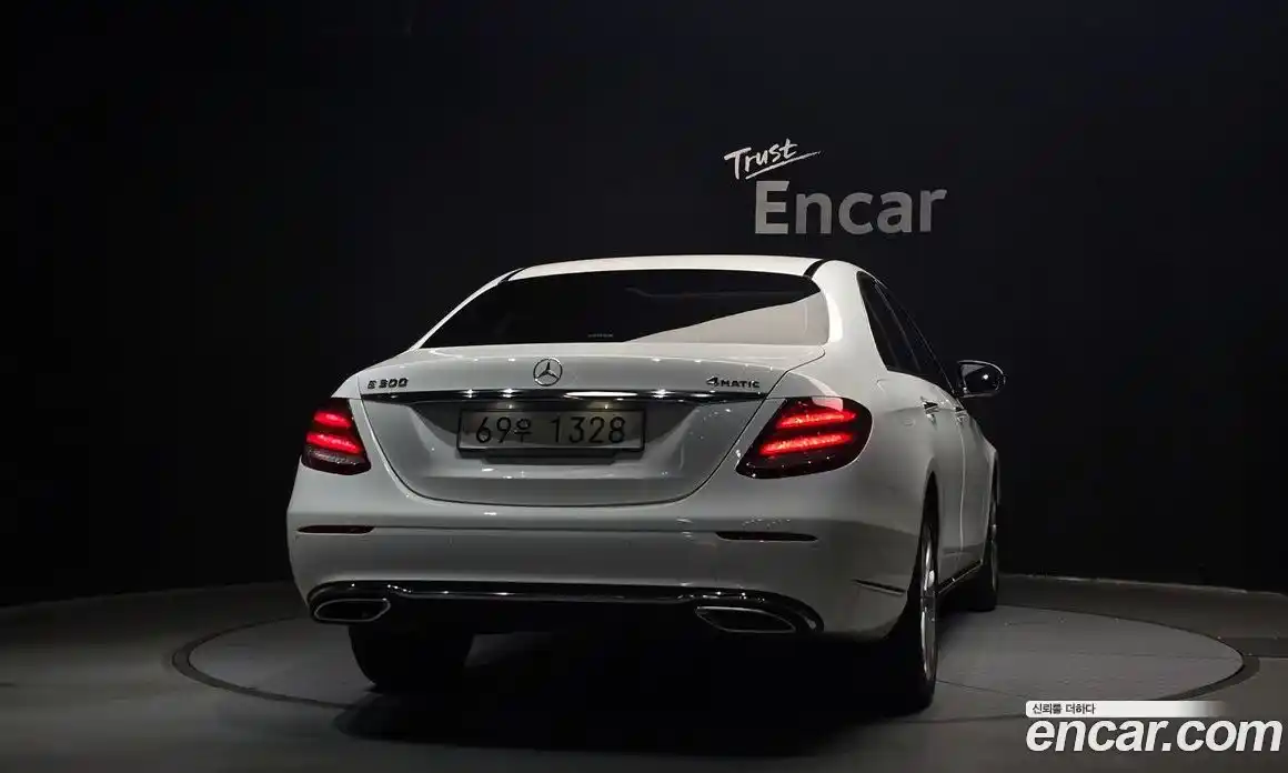 Mercedes-Benz E-Class 2018 2.0 Автомат в Москве № 142981, фото 7