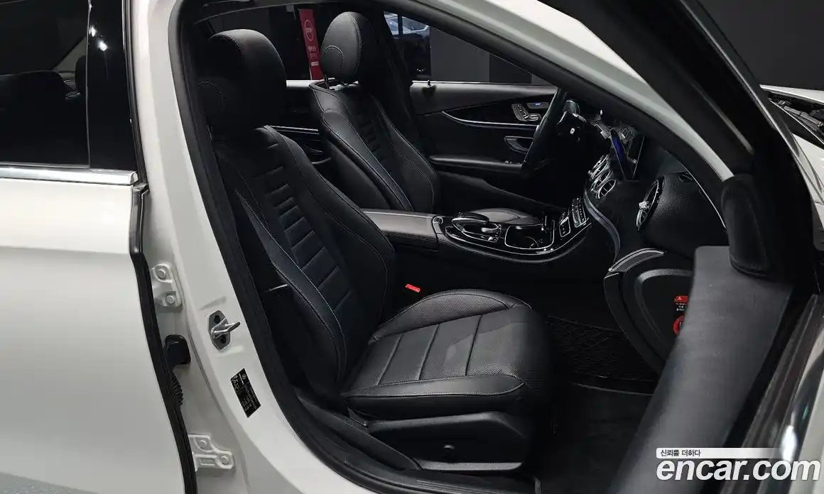 Mercedes-Benz E-Class 2019 2.0 Автомат в Москве № 143618, фото 15