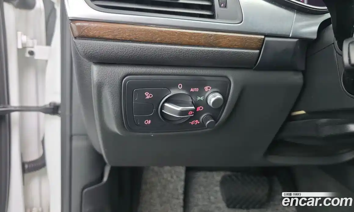 Audi A6 2015 2.0 Автомат в Москве № 148958, фото 1