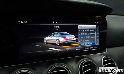 Mercedes-Benz E-Class 2020 1.9 Автомат в Москве № 150767, миниатюра 12